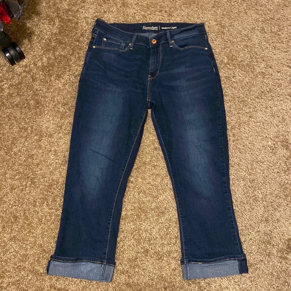 Women’s size 10 Capris